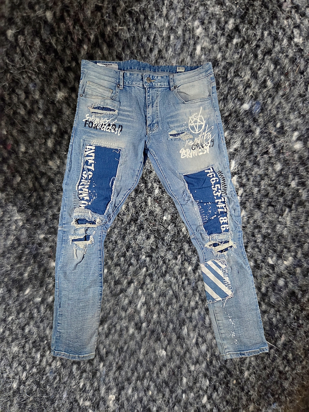 Smoke Rise Men's Distressed Patchwork Denim Jeans Size 36/32